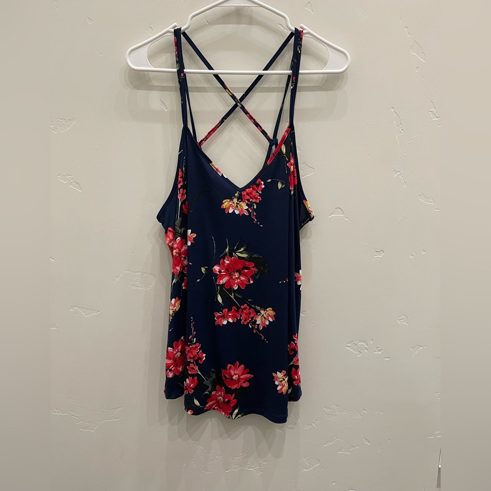 NWT Papermoon Woman’s Tank size:xl